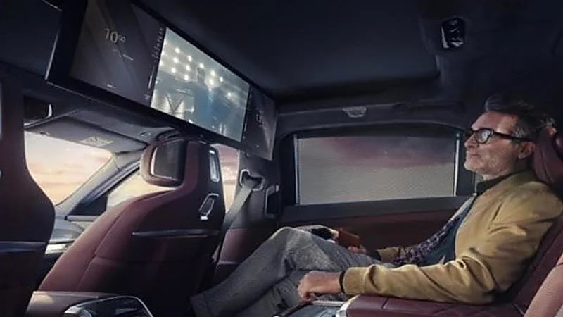 صور مسربة تكشف عن مقصورة بي إم دبليو الفئة السابعة 2023 الجديدة كليًا