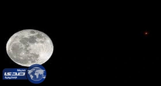 القمر الأحدب يقترب من المشترى مساء الليلة