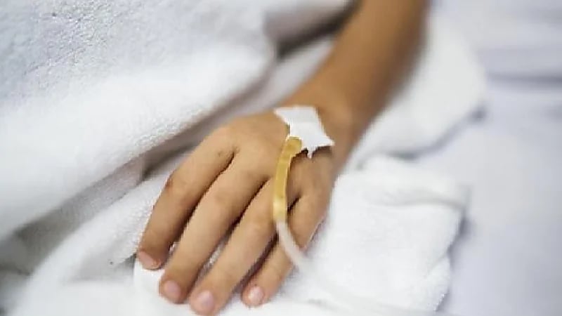 بالفيديو .. وصول الطفل " يزن " إلى المملكة انفاذا لتوجيهات ولي العهد بإخلائه طبيا