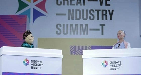 أبرز إجابات الروبوت صوفيا في حوارها مع " أبلة فاهيتا "