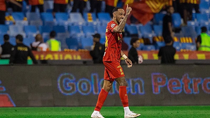 القادسية يتأهل إلى نهائي كأس الملك .. فيديو