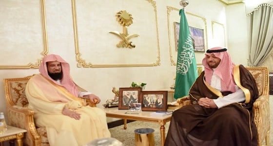 ‏أمير ⁧‫الحدود الشمالية‬⁩: الوسطية والأعتدال وتطبيق الشريعة في كل الجوانب أساس منهج قيادتنا الرشيدة