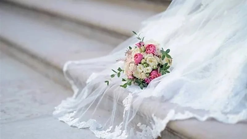 وفاة عروس بعد عقد قرآنها يثير صدمة