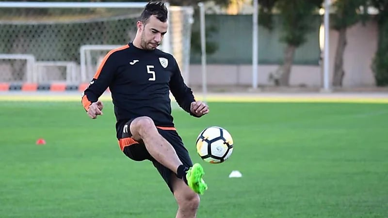 إعلامي رياضي : الشباب بعيد عن مفاوضات "العمري" والأهلي (فيديو)