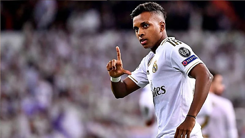 مانشستر سيتي ينفي اهتمامه برودريغو