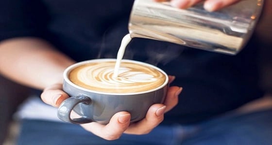 3 أضرار مفاجئة لشرب الكابتشينو في الصباح