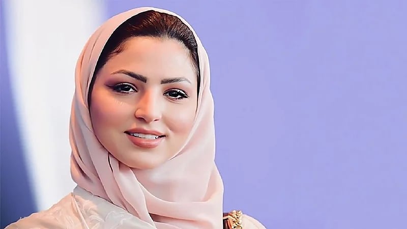 نصرة الحربي تظهر بالحجاب بعد أيام من خلعه