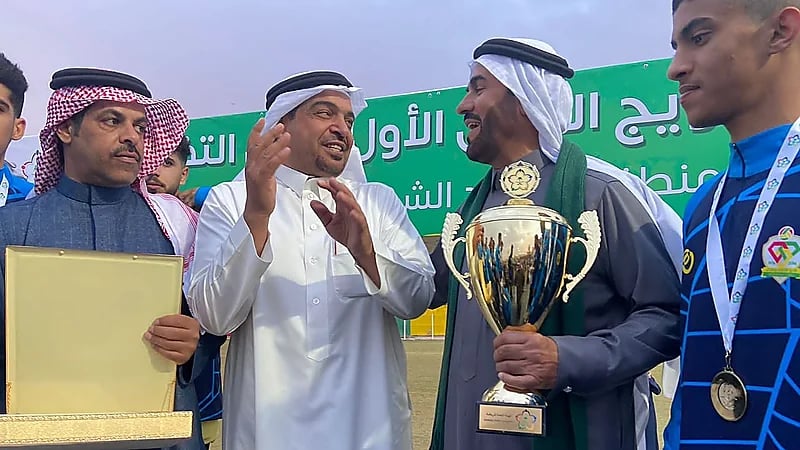 تتويج نادي التضامن ببطولة أندية الشمال ومنطقة الجوف .. فيديو وصور