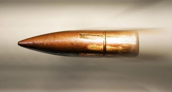 طلقة نارية تخترق مقر شركة الكهرباء بالجموم.. ونجاة الحارس بأعجوبة