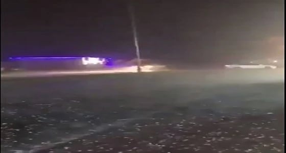 بالفيديو.. زخات البرد تقطر أمطارا على جدة