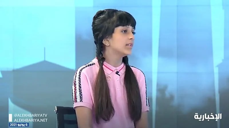 بالفيديو.. أصغر لاعبة شطرنج تحصل على الدكتوراه الفخرية