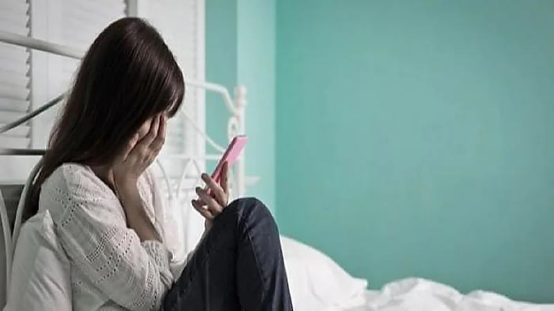 ضبط دجال استدرج السيدات لابتزازهن