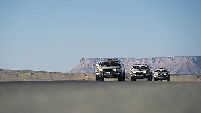 ضبط مخالفين لنظام البيئة في تبوك والمنطقة الشرقية