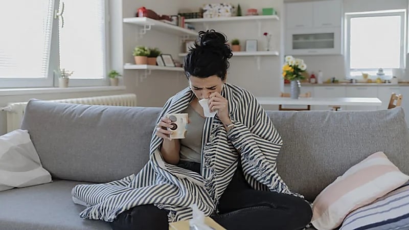 خبيرة تكشف أعراض وخطورة حساسية البرد