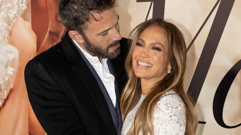 بالصور.. بن أفليك ينهار باكيًا أثناء قضائه شهر العسل مع جينيفر لوبيز