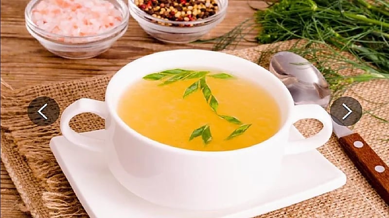 اختصاصية تغذية تحذر من أضرار حمية السوائل