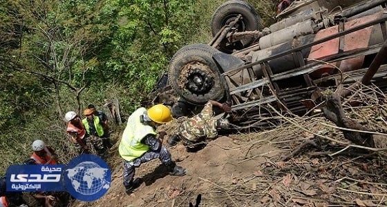 مصرع 14 وإصابة 22 آخرين جراء سقوط شاحنة فى المياه شمالي الهند