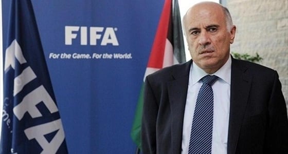 رئيس الاتحاد الفلسطيني للكرة يتعاقد مع " سيزار " مدربًا للمنتخب