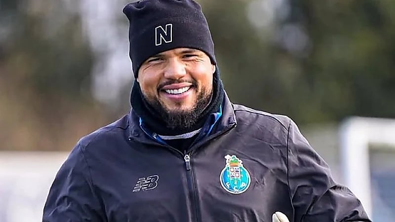 صامويل برتغال لاعبًا لنادي الاخدود