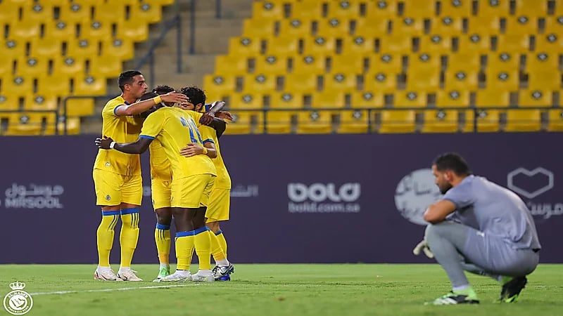 أجانب النصر يتألقون في مباراته أمام الشعلة