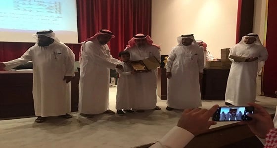 200 طالب بتعليم مكة يشاركون في تصفيات مشروع " تحدي القراءة العربي "