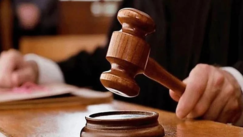 قاض يطلق سراح متهم بالاعتداء الجنسي بسبب ملابس الضحية