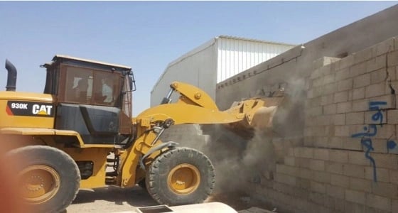 بالصور.. إزالة التعدي على 45 ألف متر مربع في جدة