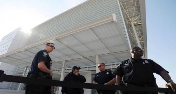 محتال خطير يطالب بسجن انفرادي لردعه عن عمليات الاحتيال