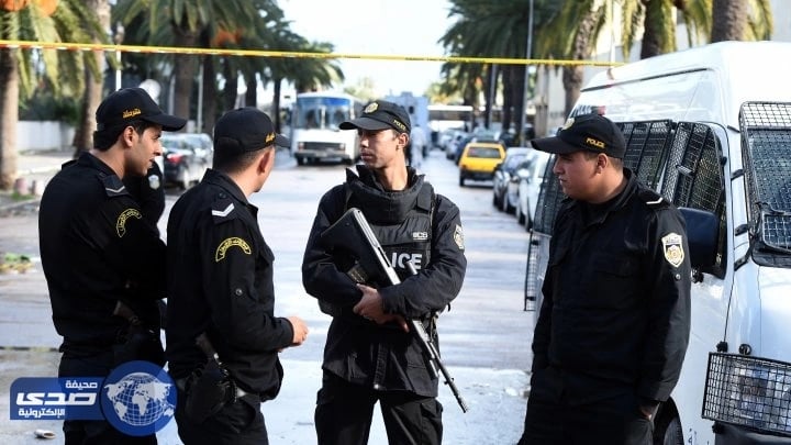 ملهى ليلى تونسي يبث الأذان ممزوجًا بالموسيقى