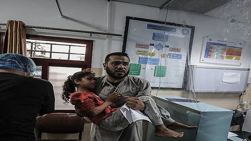 محمد العرب: شكوك حول استخدام اسرائيل أسلحة محرمة دوليًا