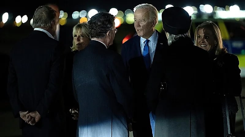 بايدن يصل لندن للمشاركة في جنازة الملكة إليزابيث