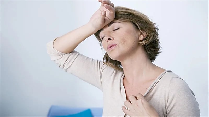 التعرق الشديد قد يُشير لمشكلة في القلب