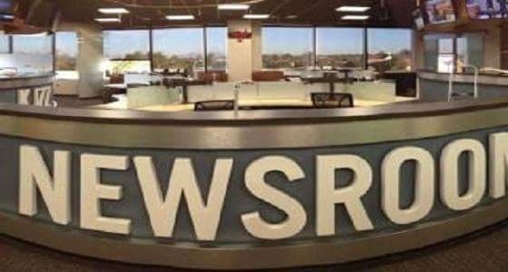 مذيعة لبنانية شهيرة تترك زوجها بعدما ضربها وطردها من المنزل