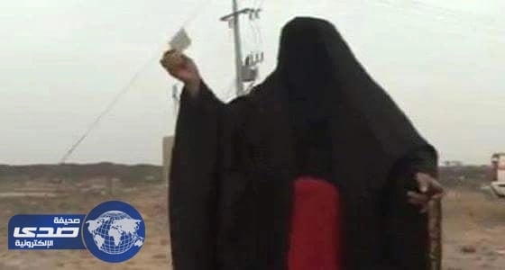 بالفيديو.. لحظات مؤثرة لأبناء «أم مخلد» بعد تجاوب الأحوال المدنية معهم وإنهاء معاناتهم