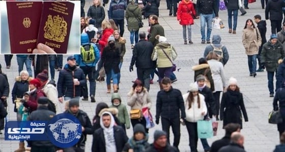 مجنون يحاول اقتحام قمرة قيادة طائرة قادمة من باريس للدار البيضاء