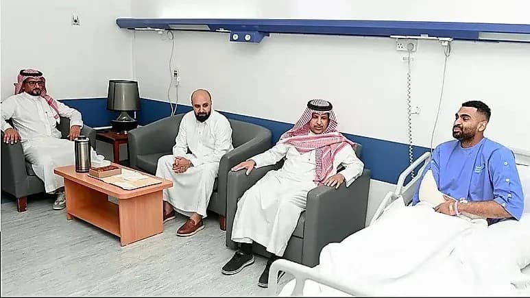 الشباب يعلن نجاح عملية حارسه