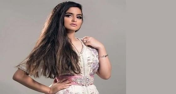 بالفيديو.. حلا الترك تغني لمطربين آخرين للحفاظ على وجودها