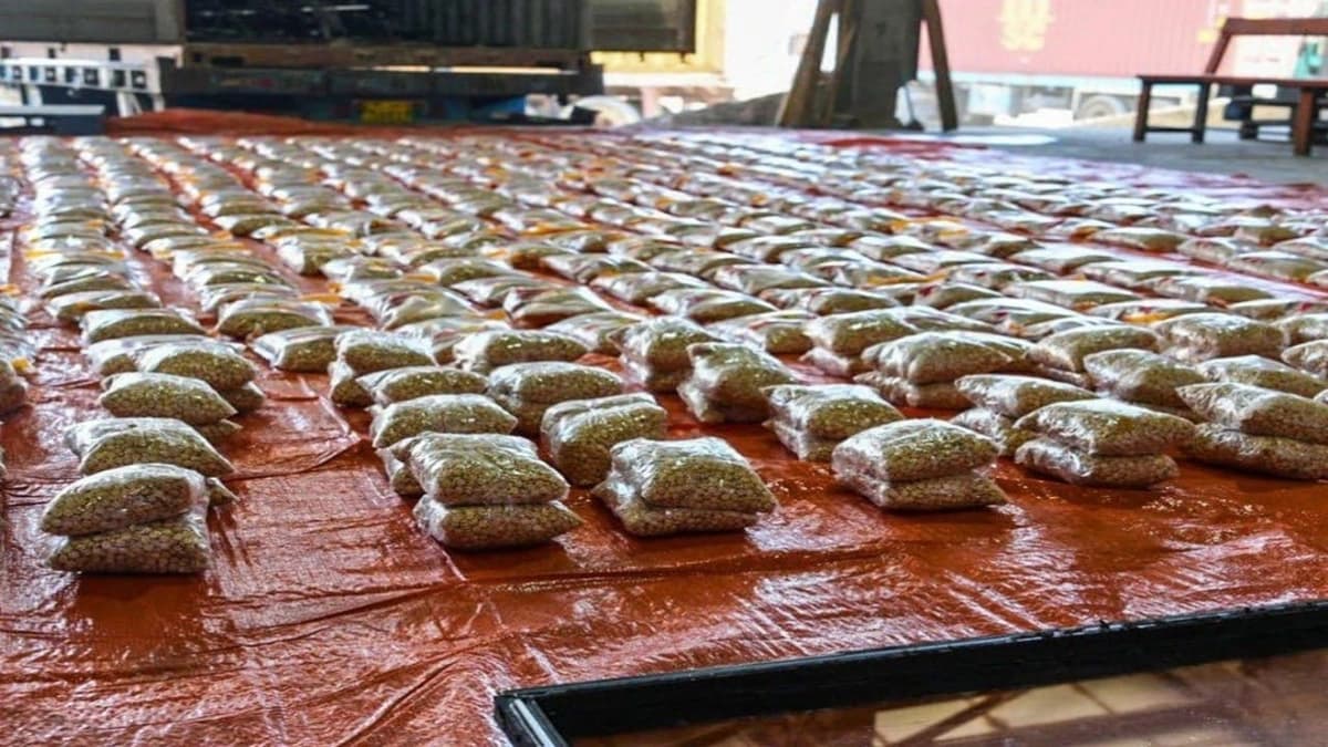 الكويت تحبط تهريب مليوني حبة كبتاجون في حاوية زجاجية