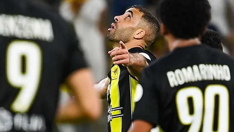القبض على مشجع اعتدى على نجم الاتحاد حمدالله