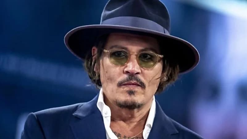 جوني ديب يفكر بالتنازل عن التعويض المادي من آمبر هيرد