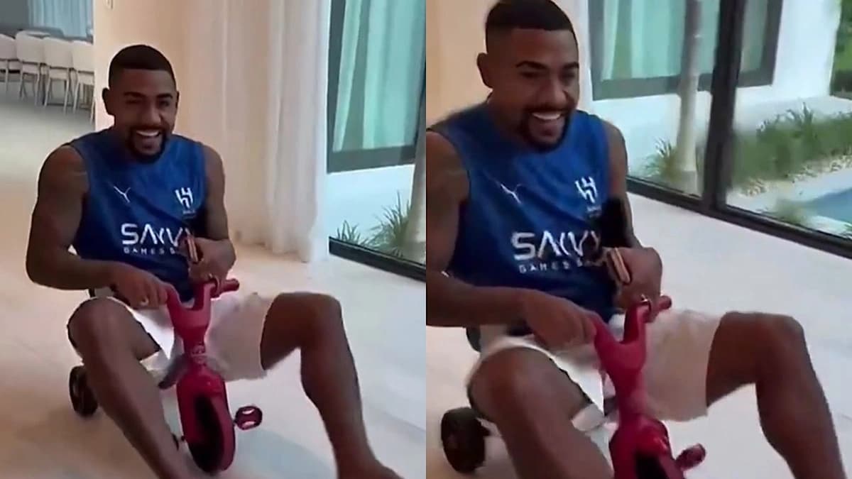 مالكوم يظهر جانباً طفولياً ومرحاً من حياته ويقود دراجة أطفال.. فيديو