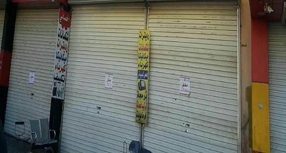 بالصور.. بلدية الروضة تغلق 27 ورشة مخالفة بصناعية الخليج