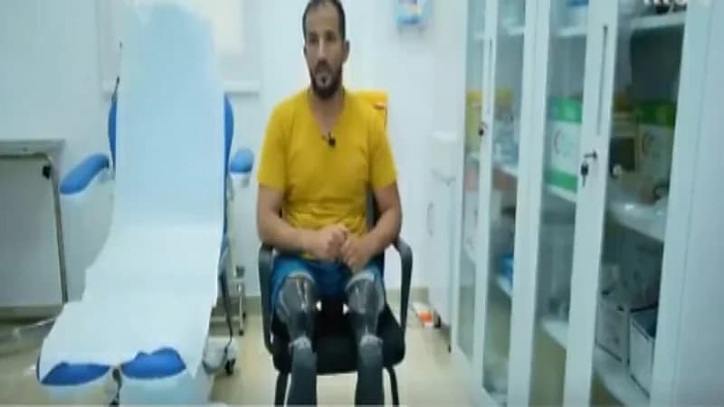 شاهد.. معلم سابق يروي تجربته بعد فقد أطرافه بسبب حادث مروري