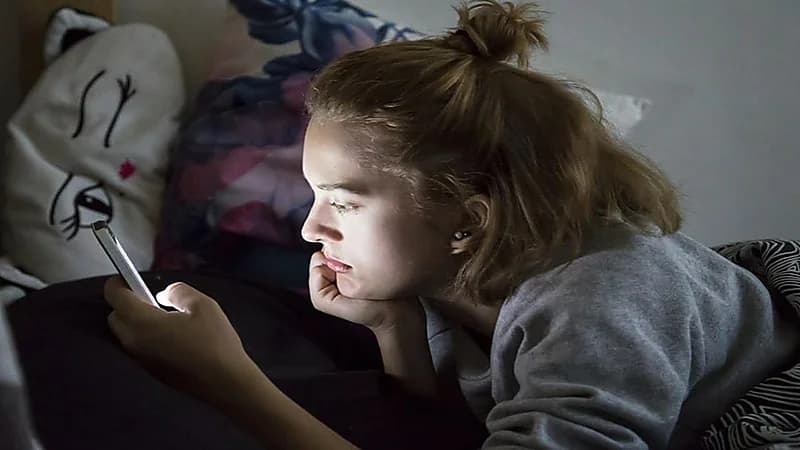 نصائح للحفاظ على صحة العين من الشاشات الإلكترونية