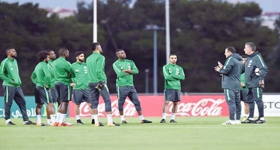 استعدادا لروسيا 2018.. باوزا يدرب لاعبيه على طرق صناعة الهجمات