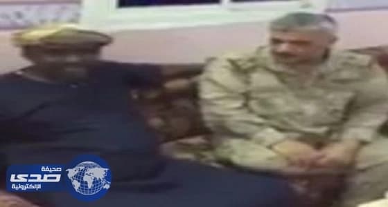 بالفيديو .. والد شهيد بالحد الجنوبي يطالب المعزين بتهنئته