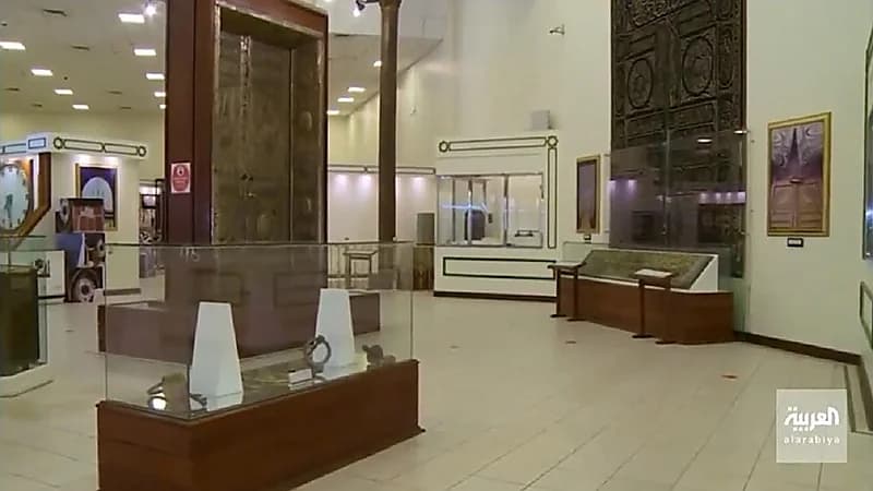 بالفيديو.. قصة عمود بالكعبة المشرفة أقدم مقتنيات معرض عمارة الحرمين