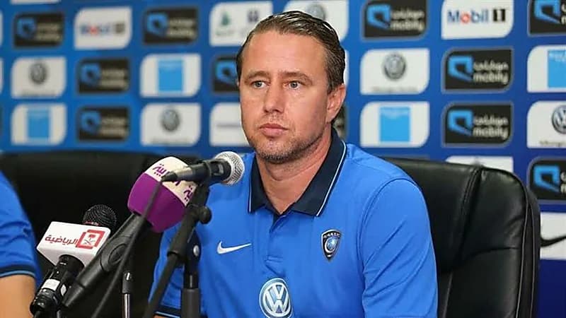 مدرب الأهلي للاعبين: مباراة الدحيل مهمة لنا ويجب ألا نخسرها بأي طريقة