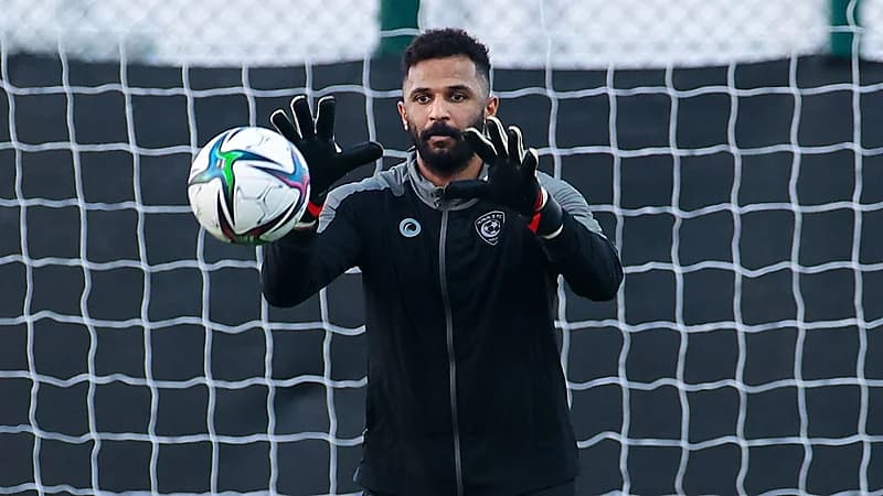 الهلال يستعيد خدمات العويس