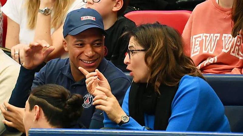 تورط والدة كيليان مبابي في قضية الاعتداء على لاعبة باريس سان جيرمان